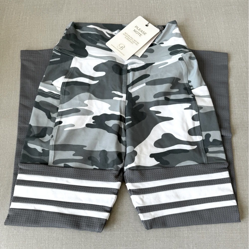 NWT Bombshell Sportswear Camo Print Leggings - Picture 7 of 11